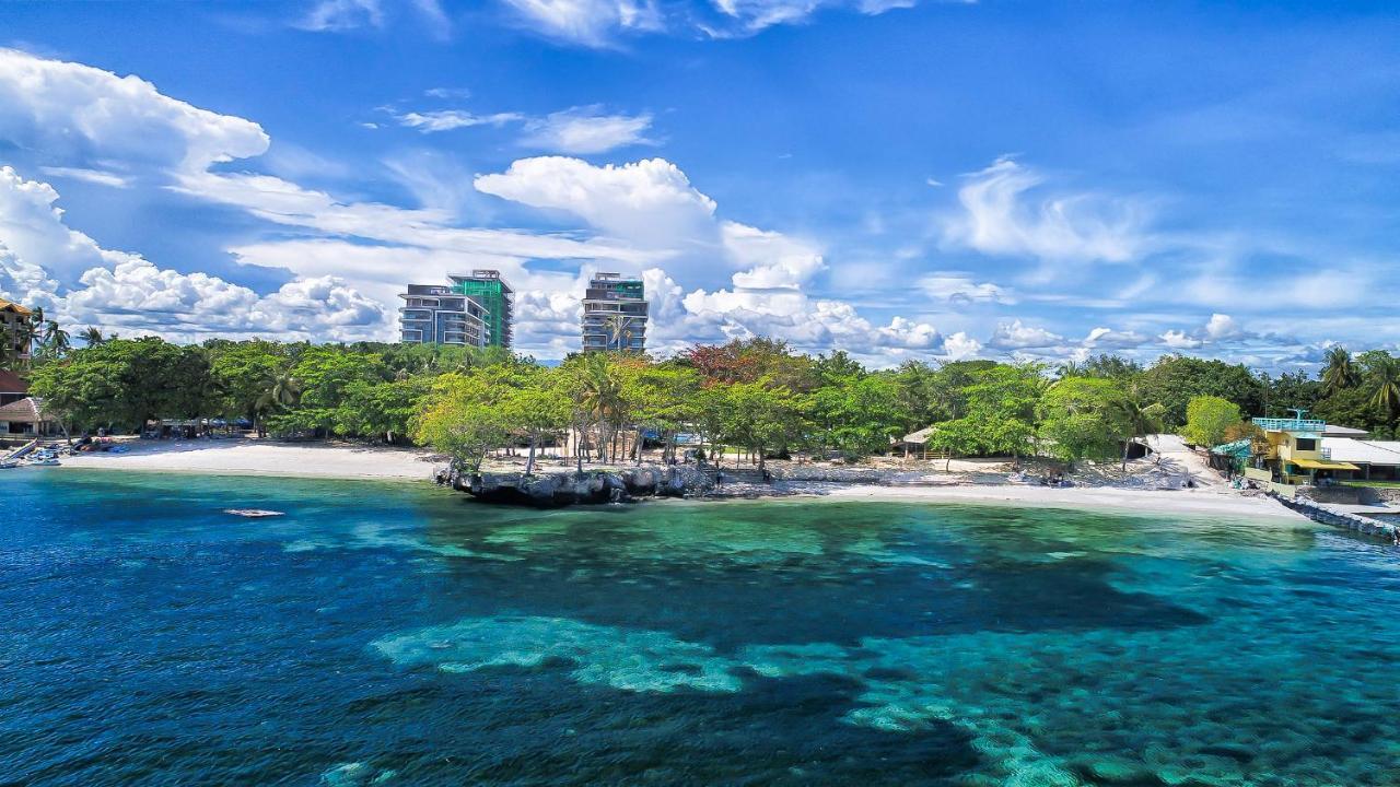 Tambuli Seaside Resort And Spa Мактан Экстерьер фото